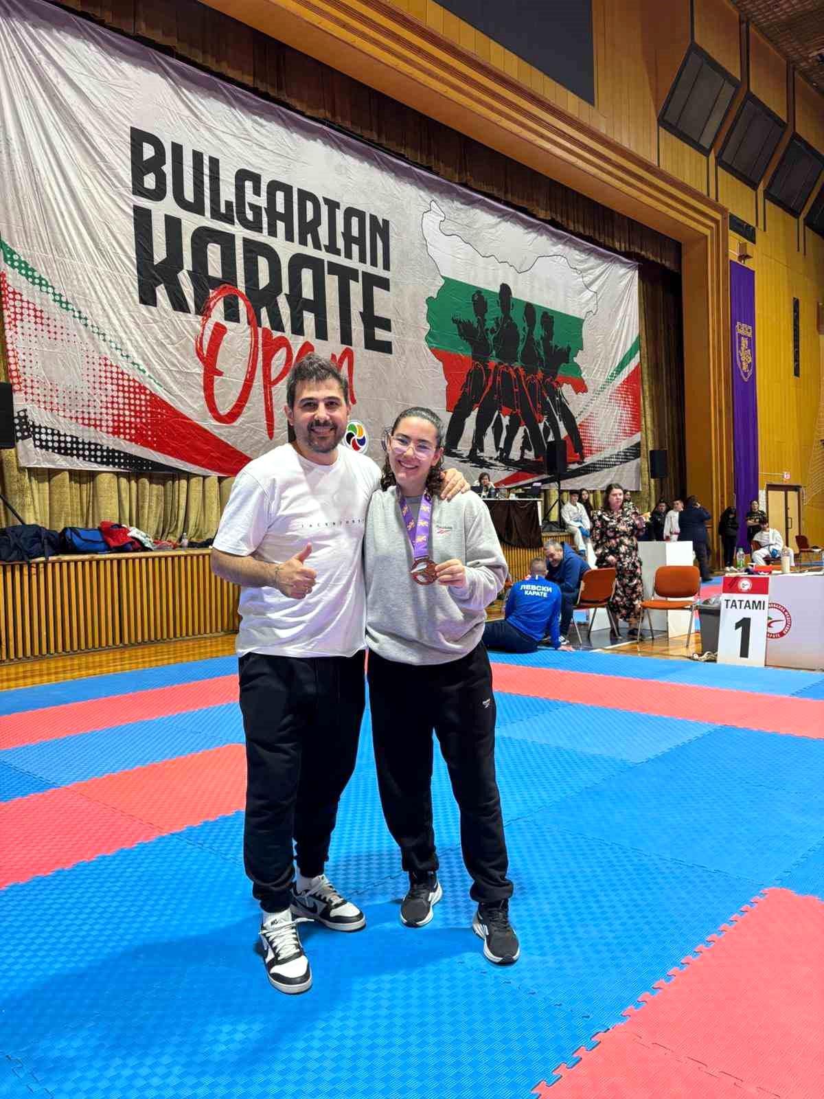 Kayserili karateciler Bulgaristan'da kürsüye ambargo koydu