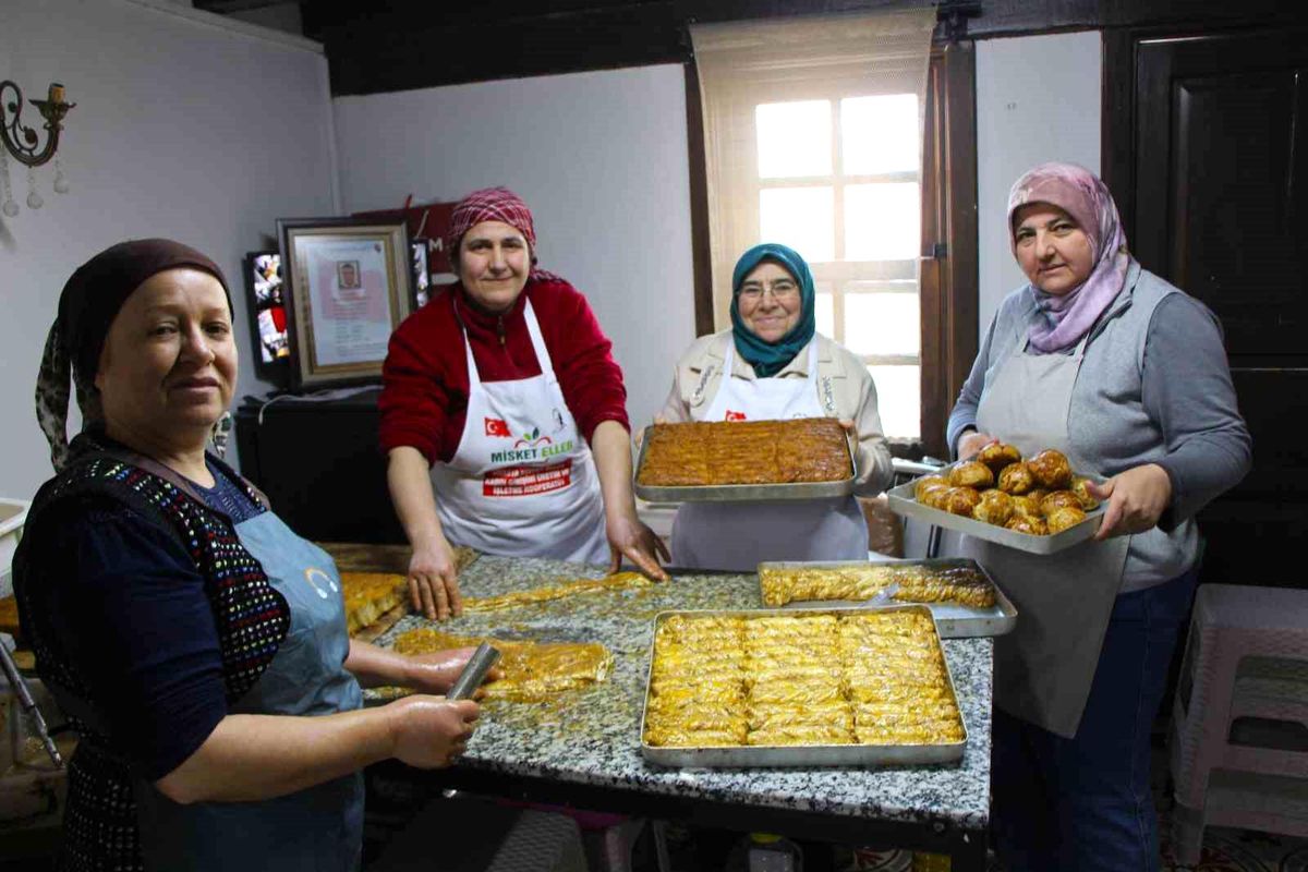 Oruçlu şehidin son isteği Amasya çöreği, 10 yıl sonra yeniden Mardin'deki silah arkadaşlarına gönderildi
