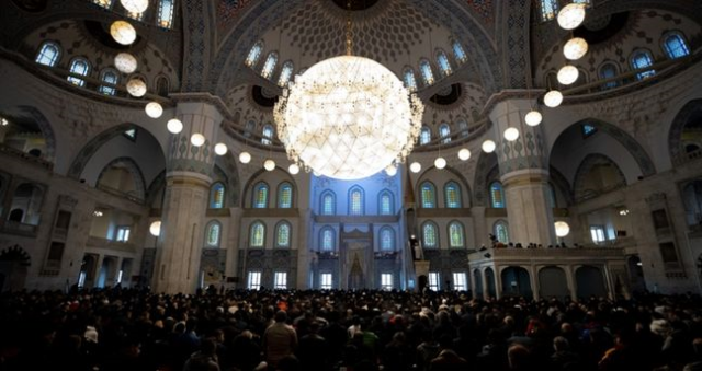 Ramazan'ın bitmesine kaç gün kaldı, arife günü ne zaman? Ramazan Bayramı ne zaman, kaç gün sürüyor?