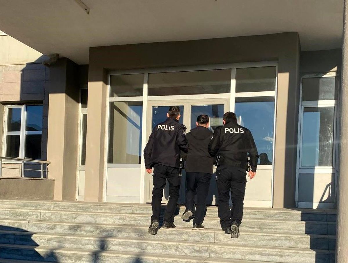 Sivas'ta göçmen kaçakçılığı operasyonu: 1 kişi tutuklandı