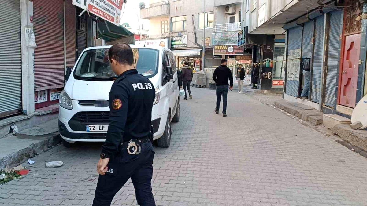 Batman'da bıçaklı kavga: 3 yaralı