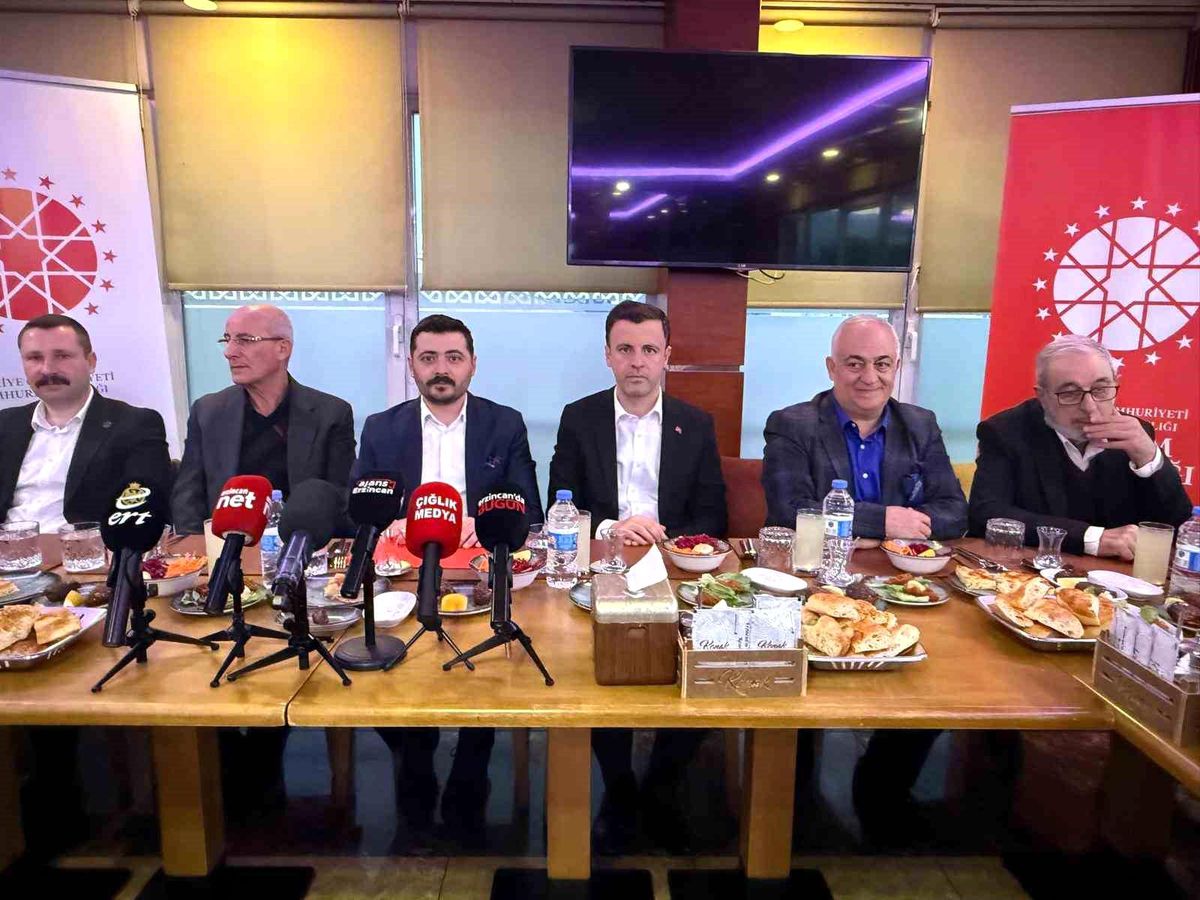 Erzincan basını İletişim Başkanlığı'nın iftar programında buluştu