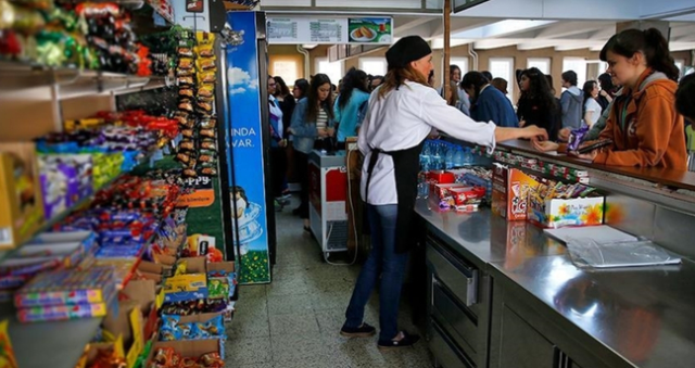 Gönülden Bir Öğün Kartı nedir, kimler alabilir, şartları neler? Öğrencilerin kartına para mı yatırılacak, ne kadar yatırılacak?
