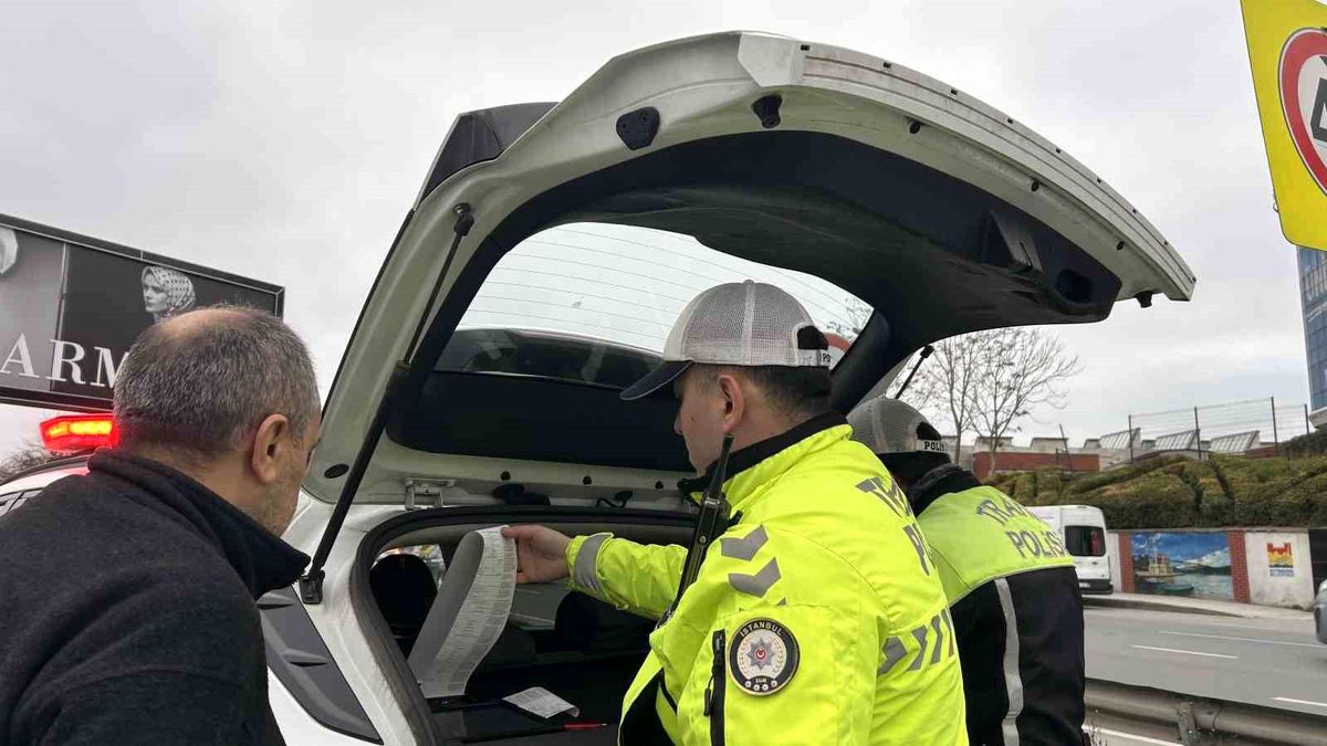 İstanbul'da sürücülere dronlu 'kaynak' denetimi