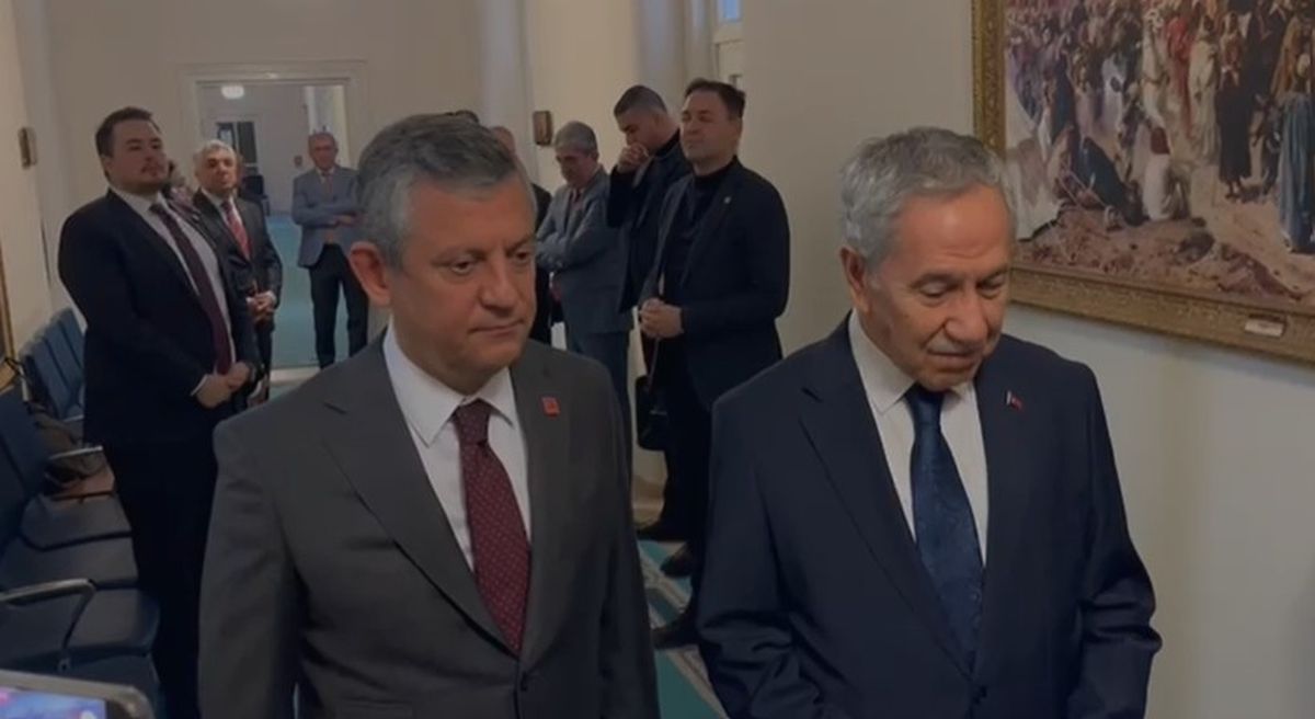 Özgür Özel'den Bülent Arınç'a ziyaret