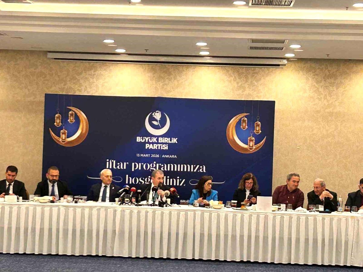 BBP Genel Başkanı Destici: 'Ne Amerika'nın, ne İsrail'in barış adına verebilecekleri hiçbir şey yoktur'
