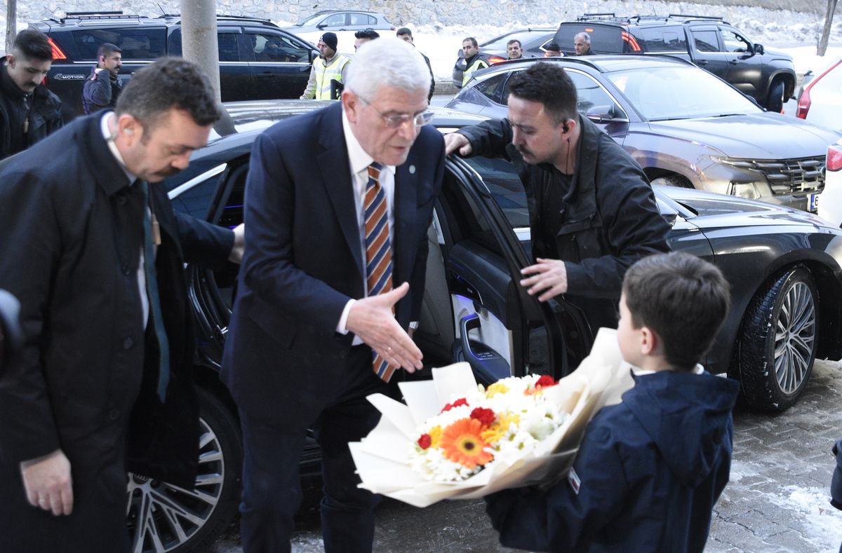Dervişoğlu'dan, Karaman'da İstiklal Marşı'nın Arapça okunmasına tepki