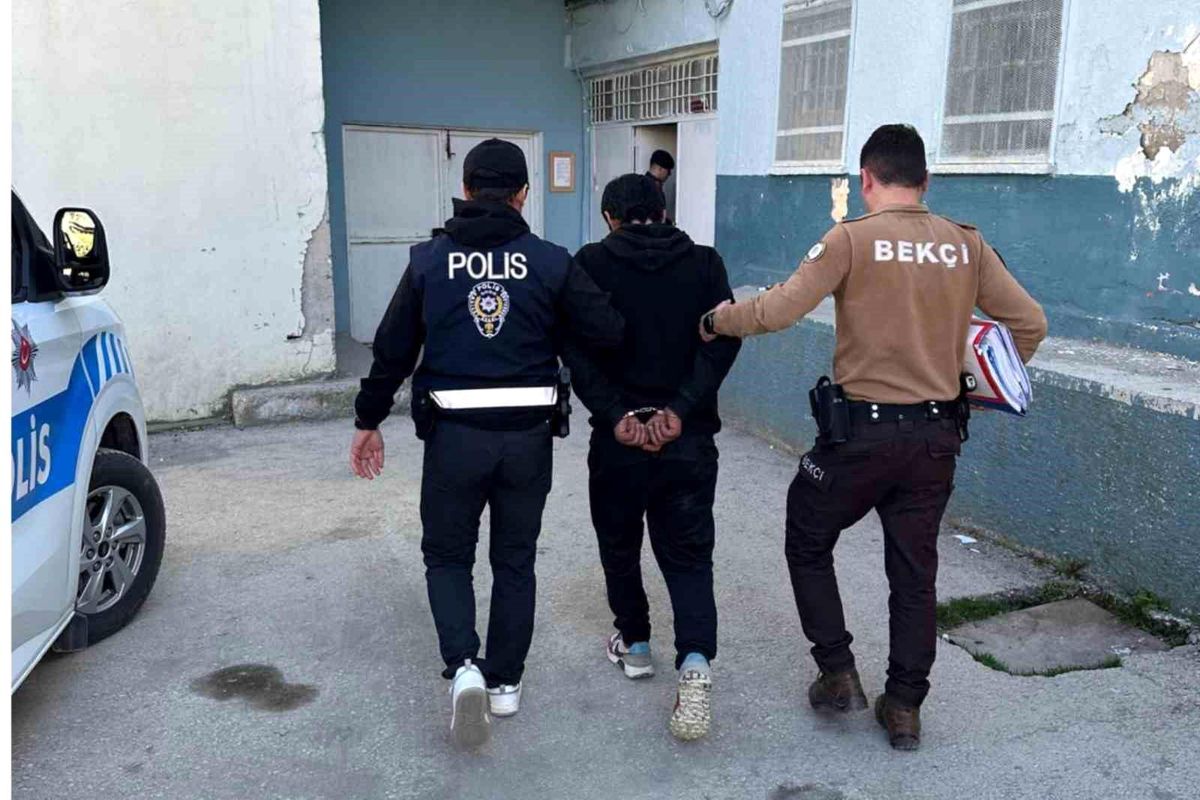 Kastamonu'da 24 yıl hapis cezasıyla aranan hükümlü yakalandı