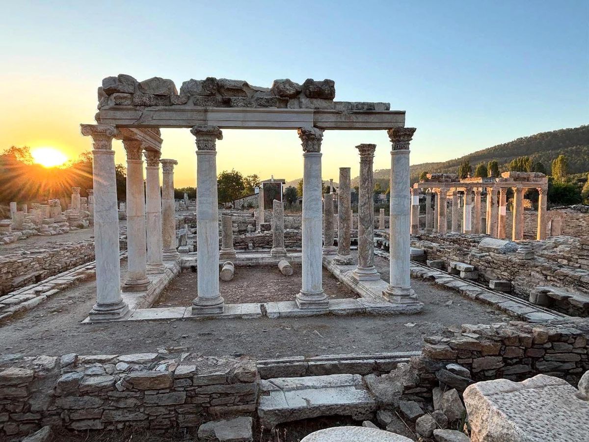 Stratonikeia ve Lagina kazılarında geleceğin restoratörleri yetişiyor