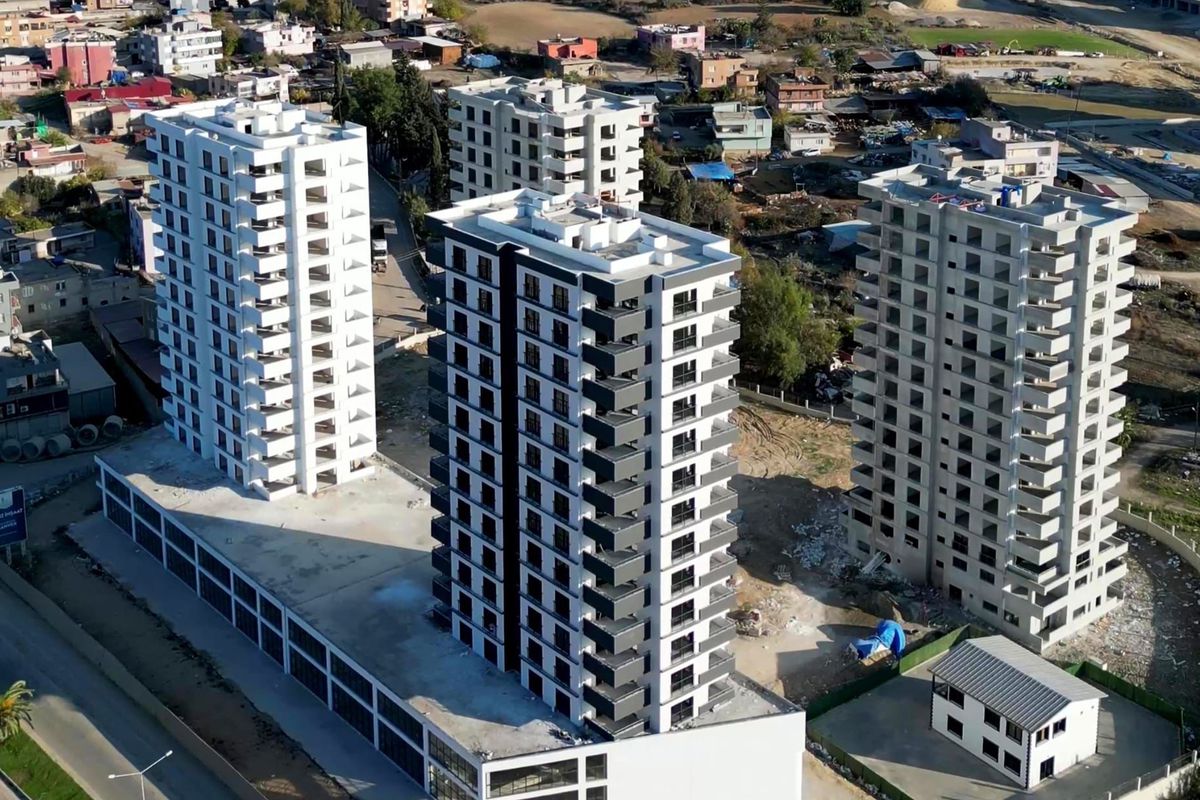 Turgay Canver ve Begüm Canver, Adana'da modern yaşam alanları inşa ediyor