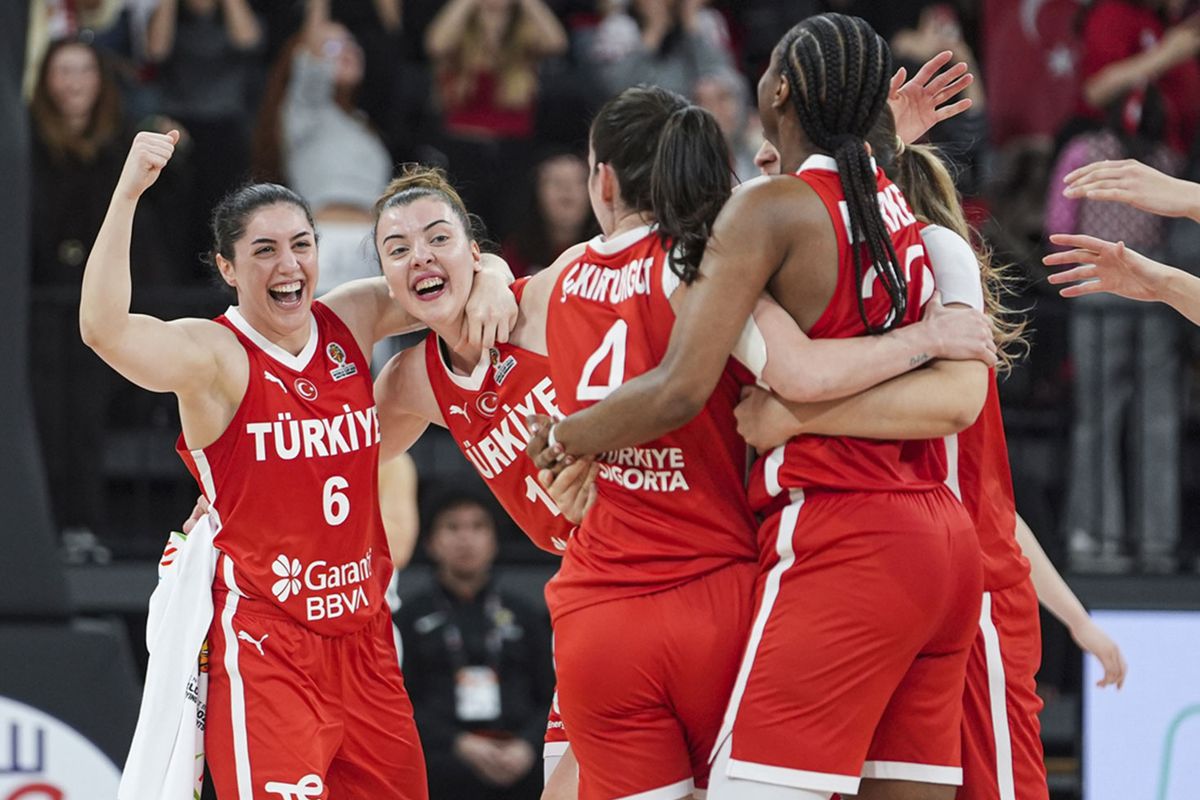 Potanın Perileri, Japonya karşısında sürprize izin vermedi