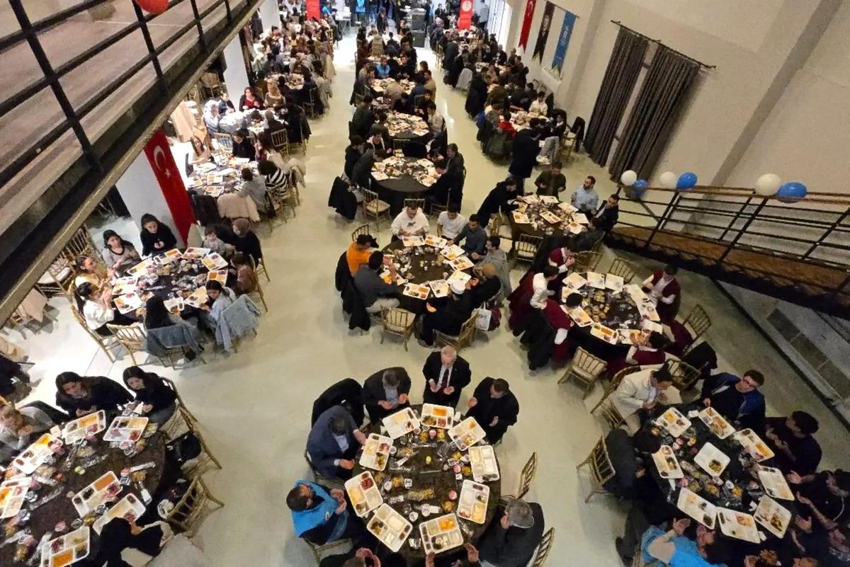 Eskişehir'de lise ve üniversite öğrencilerine yönelik iftar programı düzenlendi