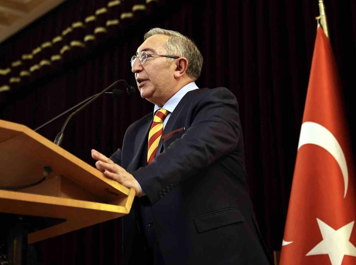Galatasaray'da Divan Kurulu Başkanlığına Aykutalp Derkan seçildi