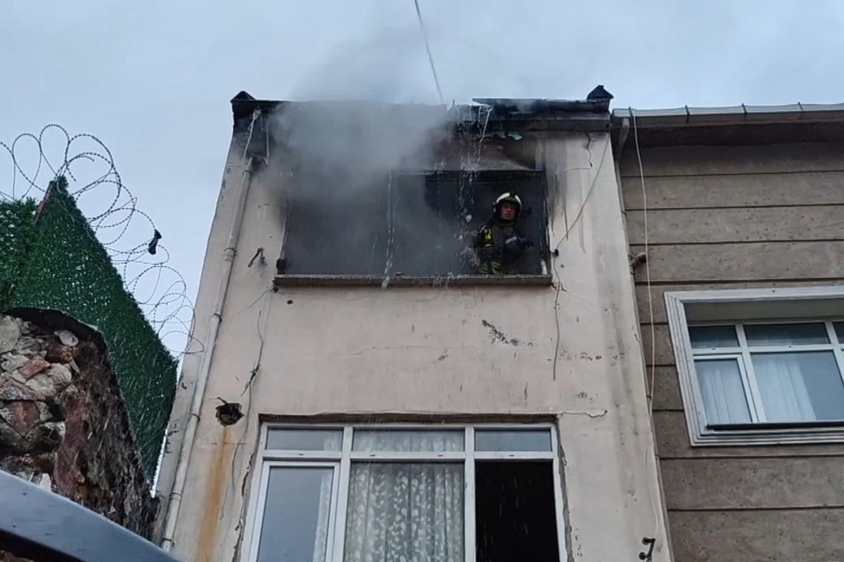 İstanbul'da 3 katlı binada yangın çıktı: 1 ölü, 7 yaralı