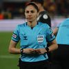 Süper Lig'de 22 yıl sonra kadın hakem düdük çaldı
