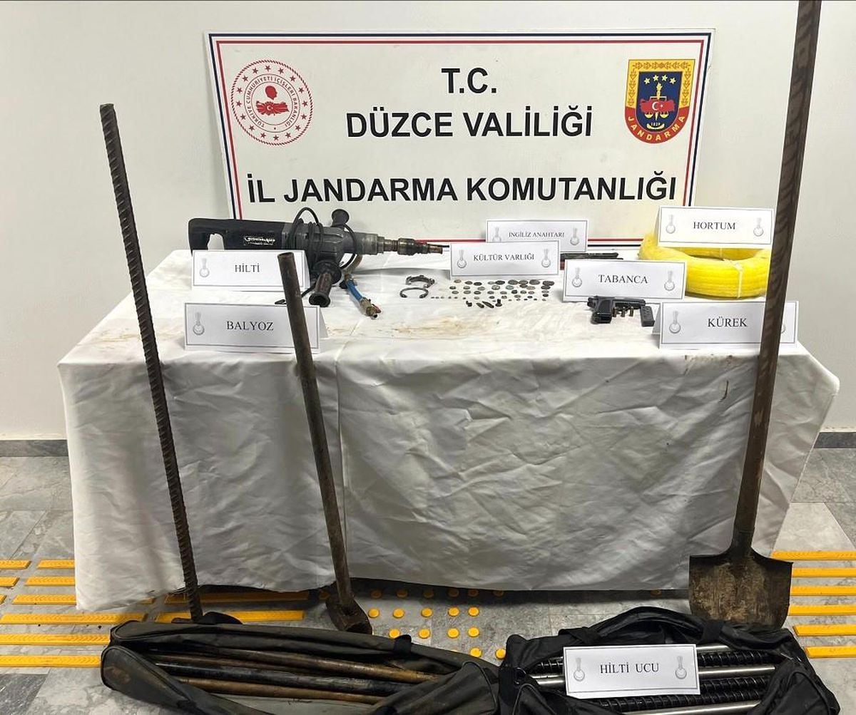 44 adet tarihi eser ele geçirildi
