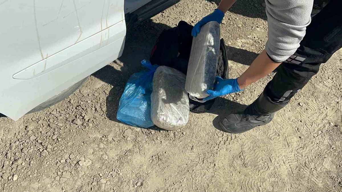 Adana'da uyuşturucu ve silah operasyonu: 2 tutuklama