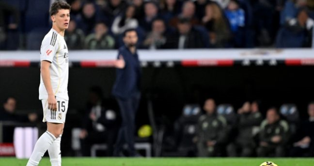 Arda Güler gol izle! Arda Güler orta sahadan golü kaç metre uzaklıktan attı? Real Madrid Elche maç özeti izle!