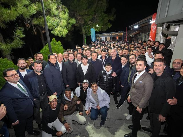Başkan Yılmaz Gençlerle Sahurda Buluştu