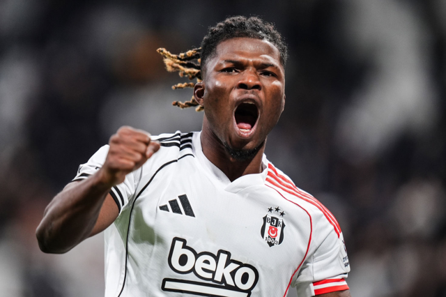 besiktas in yildizindan flas paylasim aptallar 19661297 4581 m