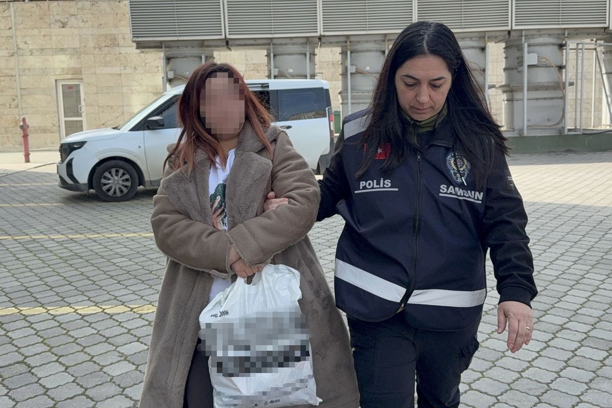 Eski sevgilisini komşusunda görünce rezidansı kana buladı