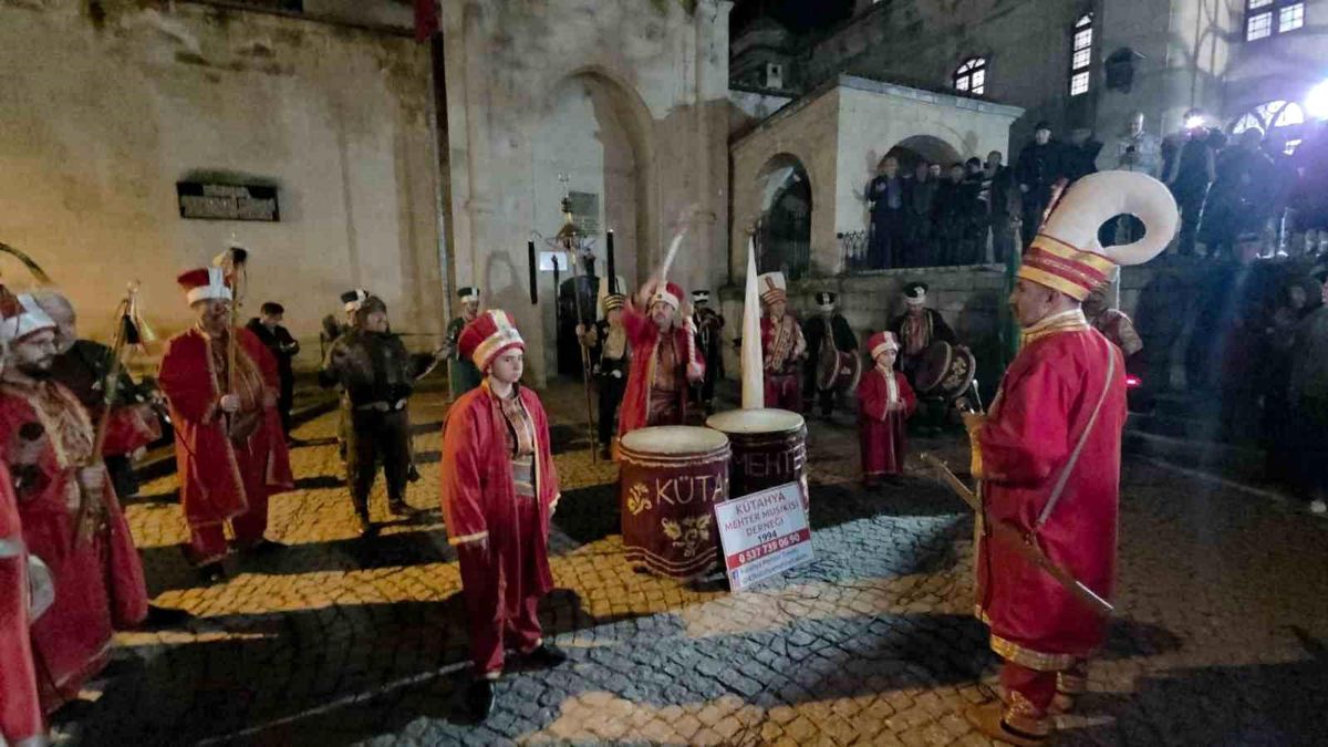 Kütahya'da geleneksel mehter konseri ilgi gördü
