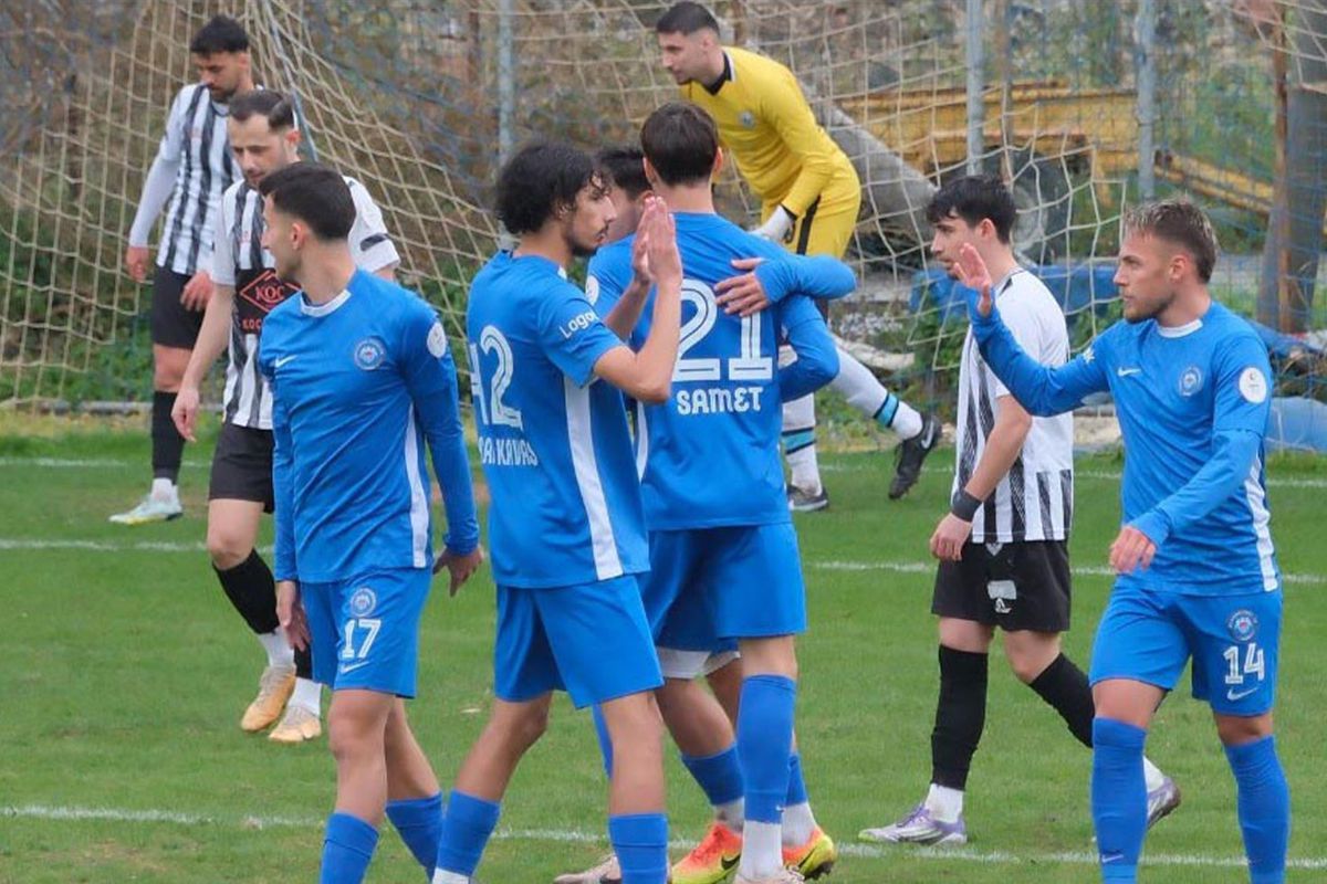 Şike soruşturmasıyla sarsılan Nazilli Spor profesyonel lige veda etti