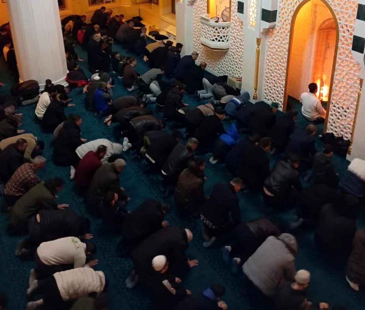 Hasköy'de Kadir Gecesi dualarla idrak edildi