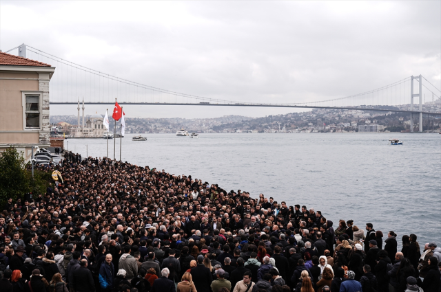 ilber ortayli icin fatih camii nde cenaze toreni 19663086 8176 m