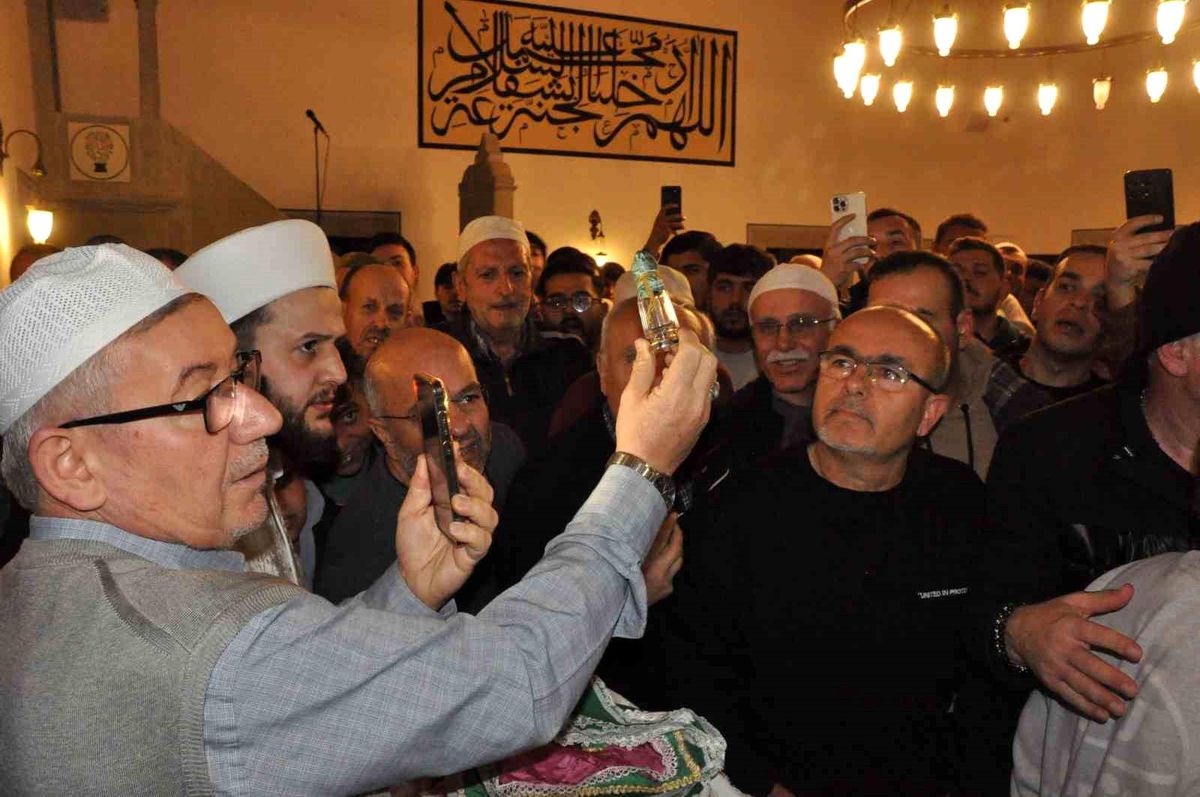 Keşan'da Sakal-ı Şerif tarihi camide ziyarete açıldı