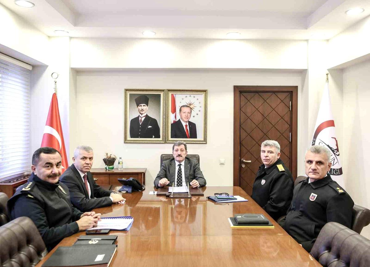 Samsun'da bayram trafiğine 8 bin 109 personelle sıkı denetim