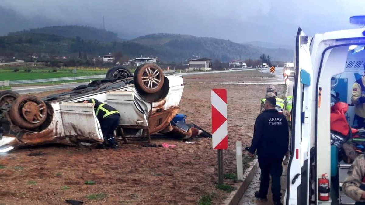 Takla atan otomobildeki 2 kişi yaralandı