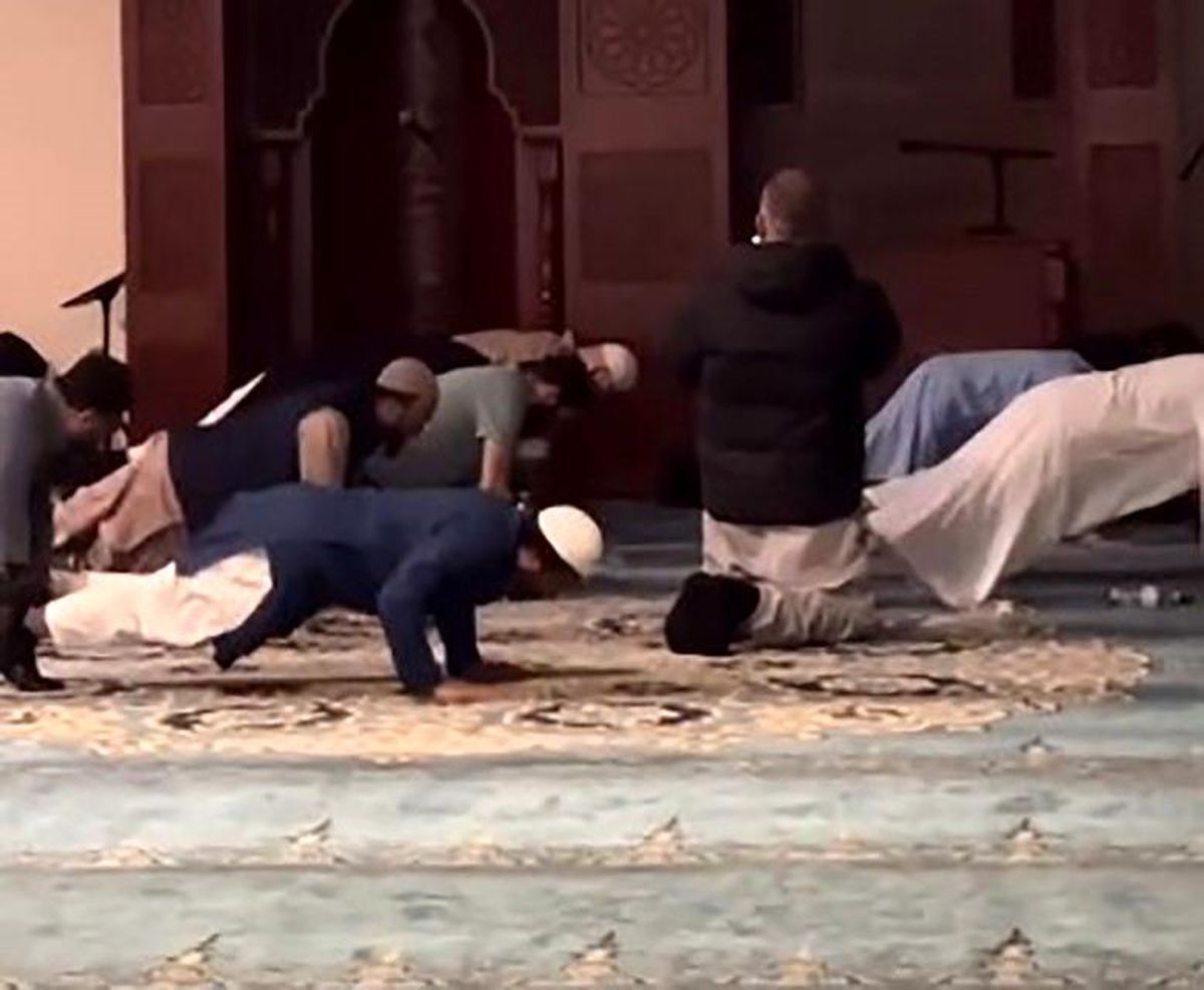 ABD'de yaşayan Trabzonlu imam teravih sonrası cemaate 61 şınav çektiriyor