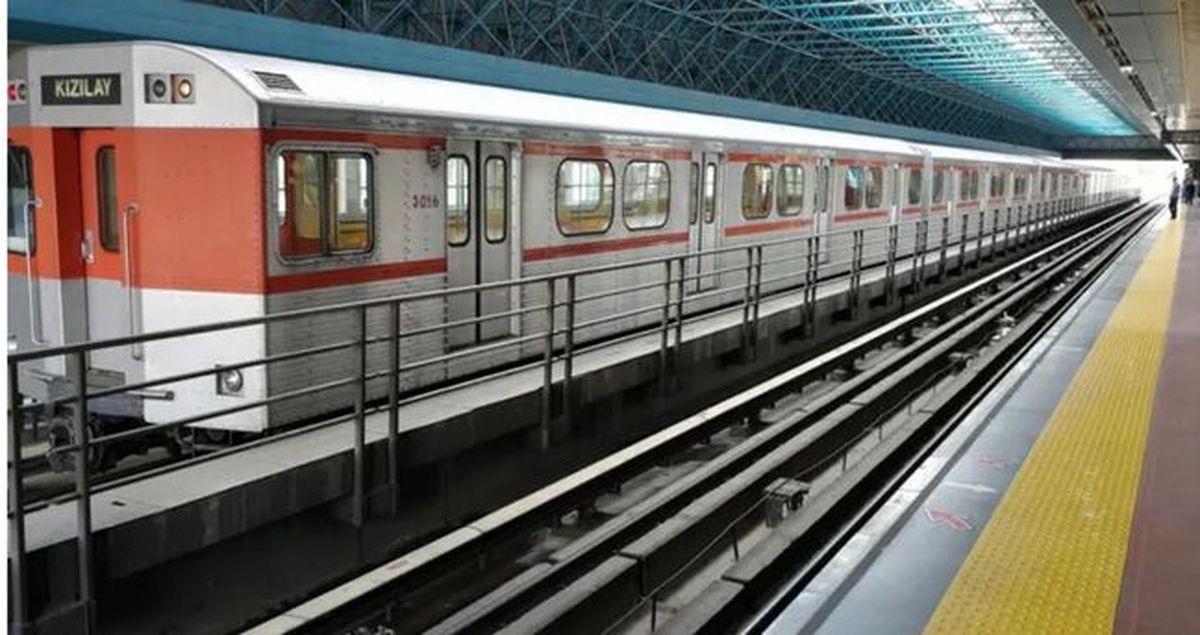 Ankara metro SON DAKİKA! Ankara metro intihar mı oldu, seferler neden durdu?