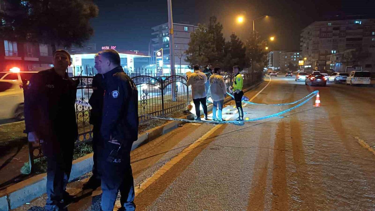 Batman'da otomobilin çarptığı yaşlı kadın hayatını kaybetti