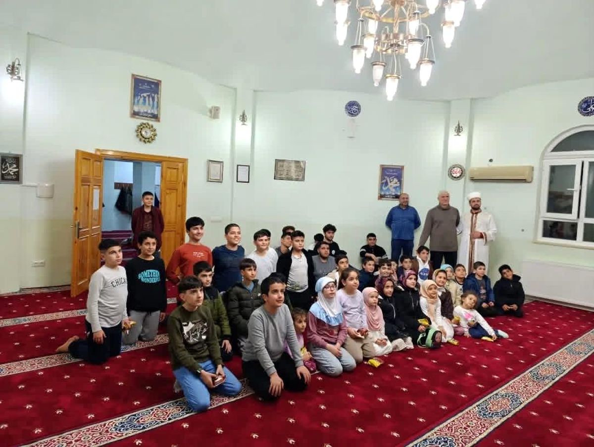 Çüngüş'te Kadir gecesi dualarla idrak edildi