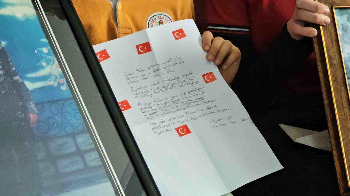 Öğrencilerden şehit ailelerine vefa: "Onları unutmadığımızı göstermek istedik"