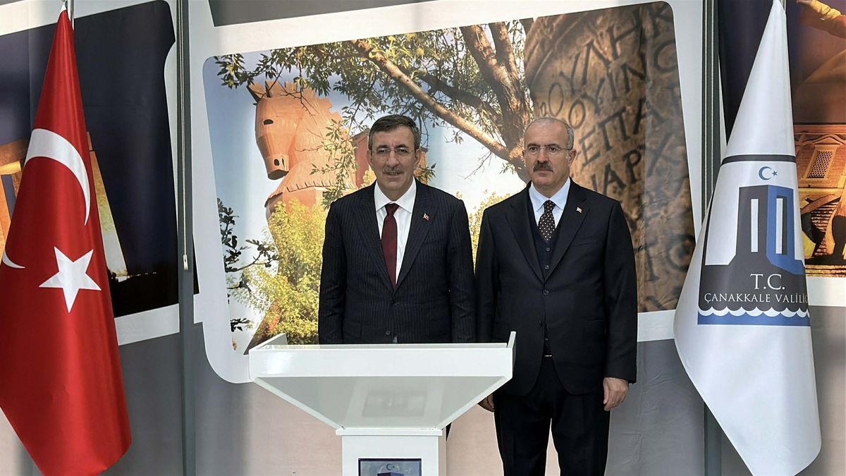 Çanakkale Deniz Zaferi'nin 111'inci yıl dönümü kutlanıyor