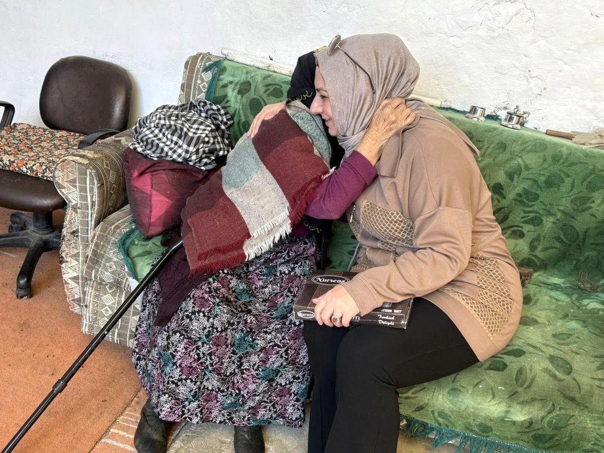 Demirözü'nde şehit ve gazi aileleri ile yaşlılar ziyaret edildi
