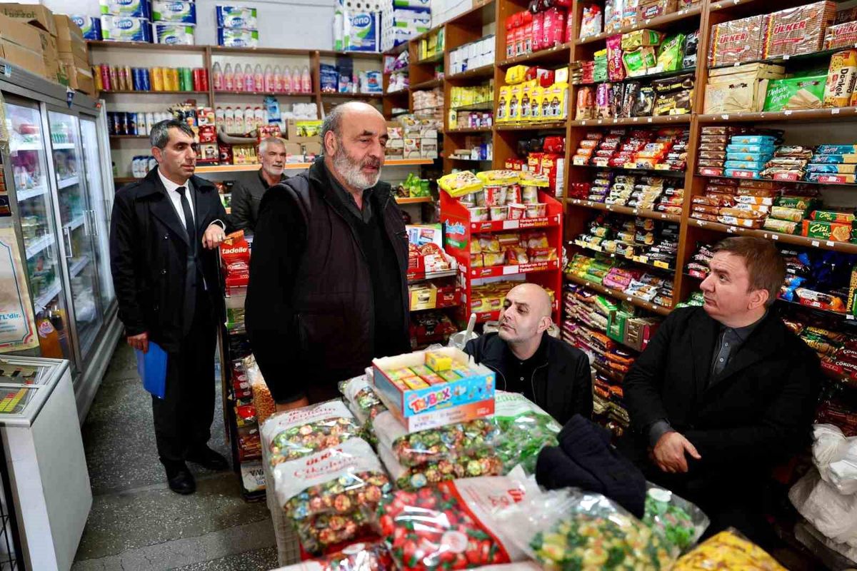 Erzincan'da "zimem defteri" geleneğiyle ihtiyaç sahiplerinin borçları kapatıldı