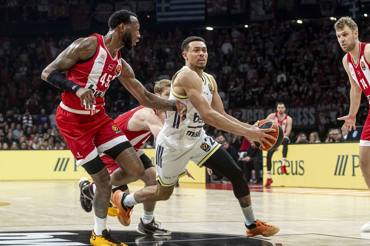 Fenerbahçe Beko: 104-87