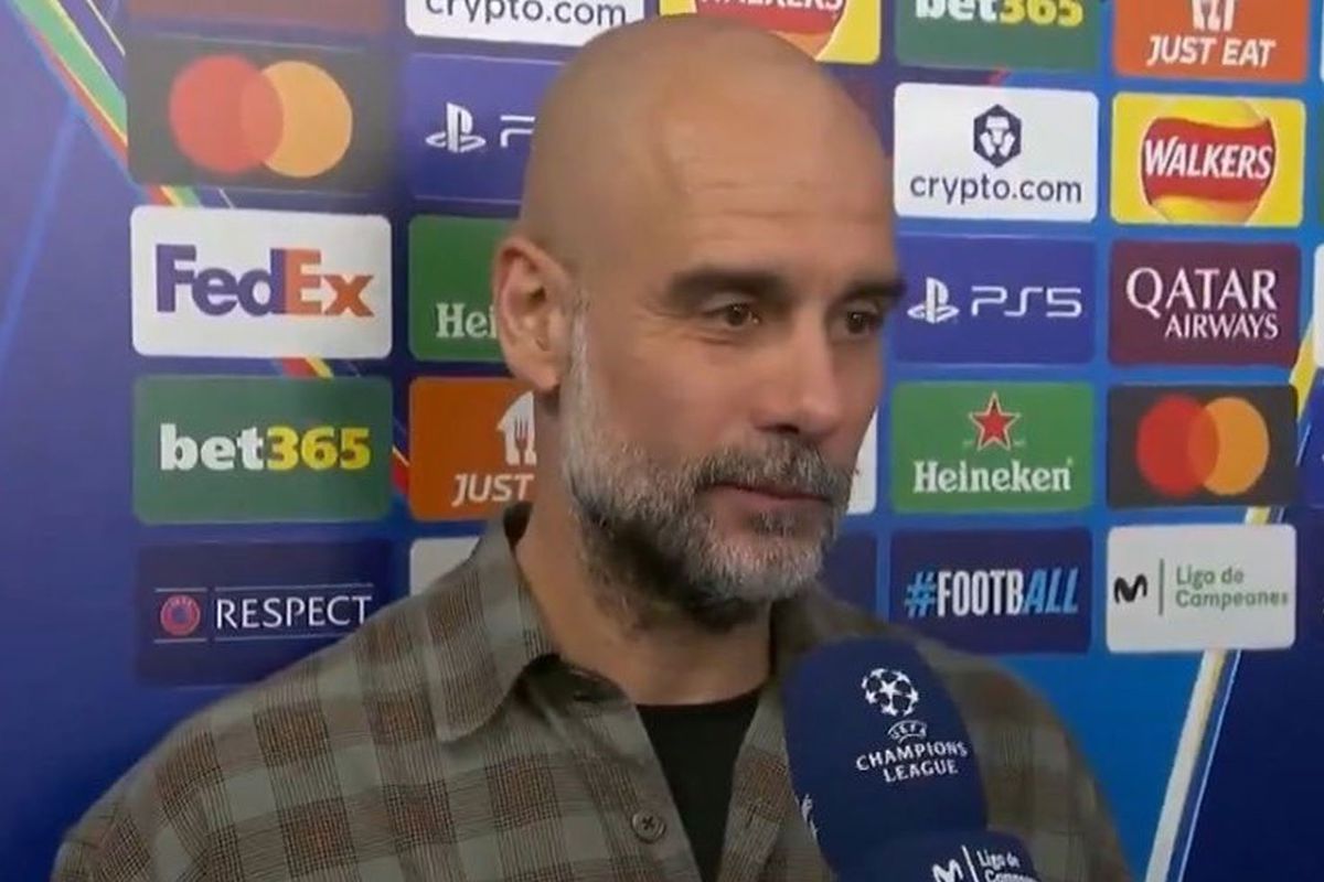Guardiola'nın gömleği olay oldu