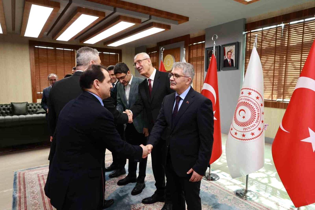Bingöl'de resmi bayramlaşma töreni düzenlendi