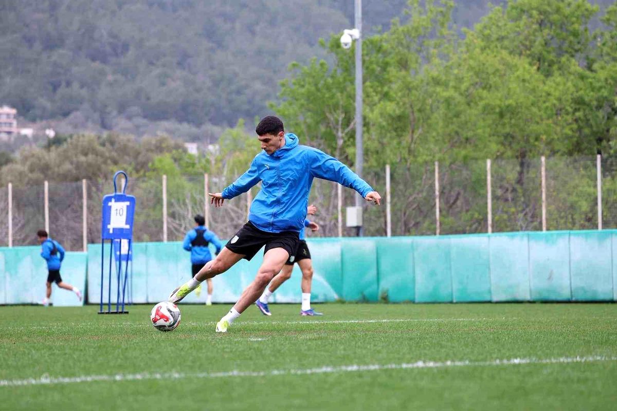 Bodrum FK, galibiyet serisini İstanbul'da sürdürmek istiyor