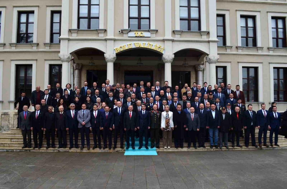 Bolu'da protokol bayramlaştı