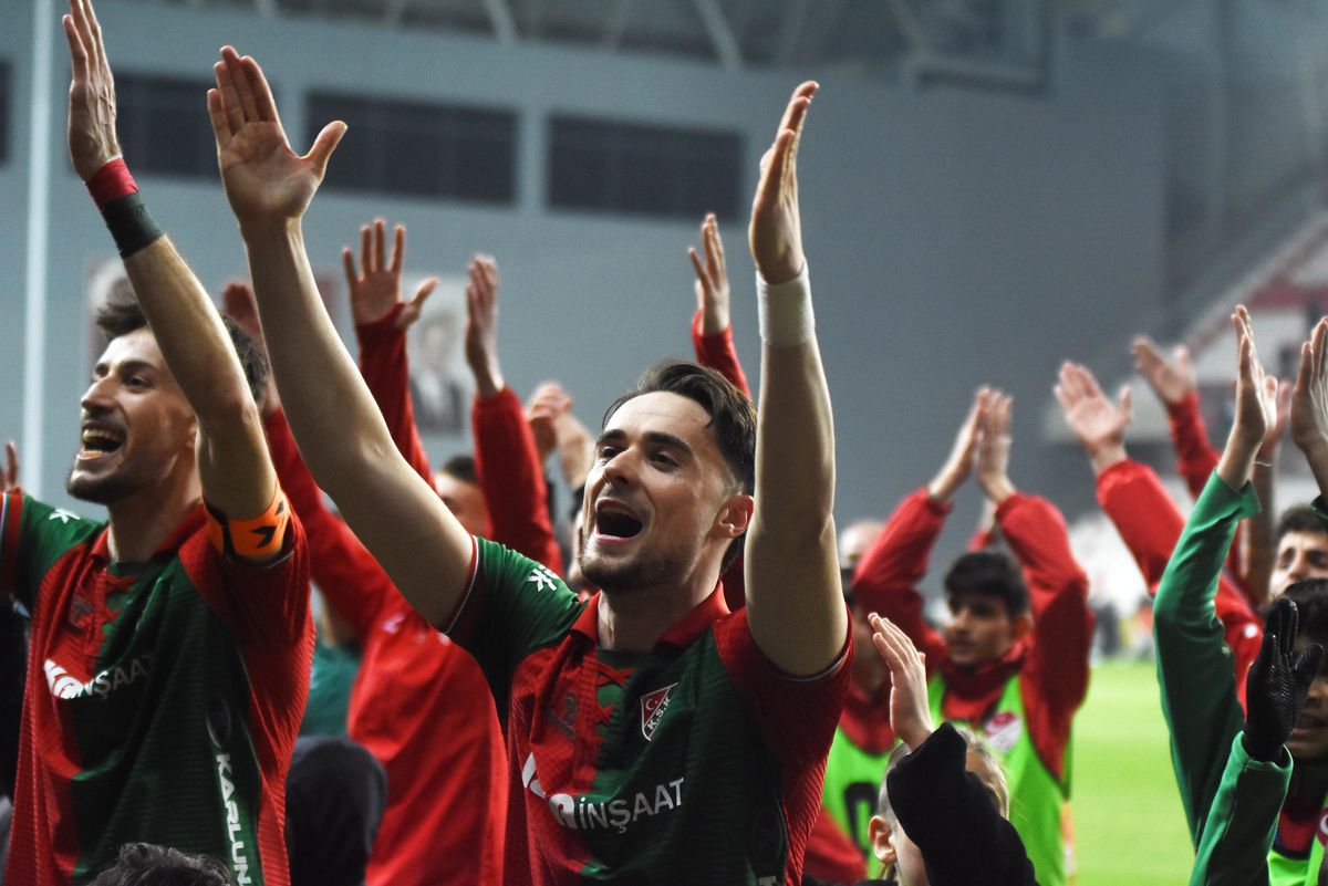 Karşıyaka 3. Lig'de Play-Off'a Yine Yaklaştı