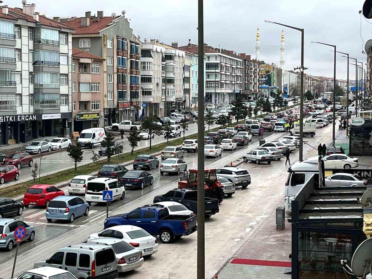 Kulu'da bayram trafiği yoğunluğu