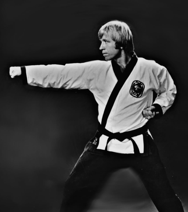 aksiyon filmlerinin efsane ismi chuck norris 19675058 8626 m