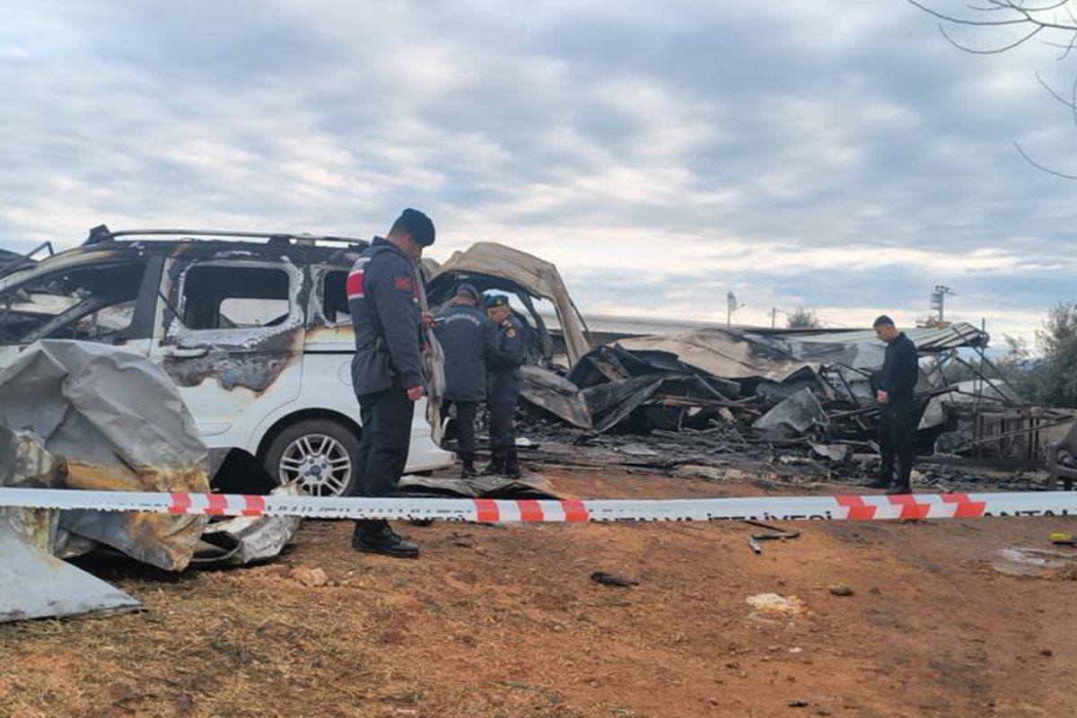 Antalya'da yangın faciası: 5'i çocuk 6 ölü