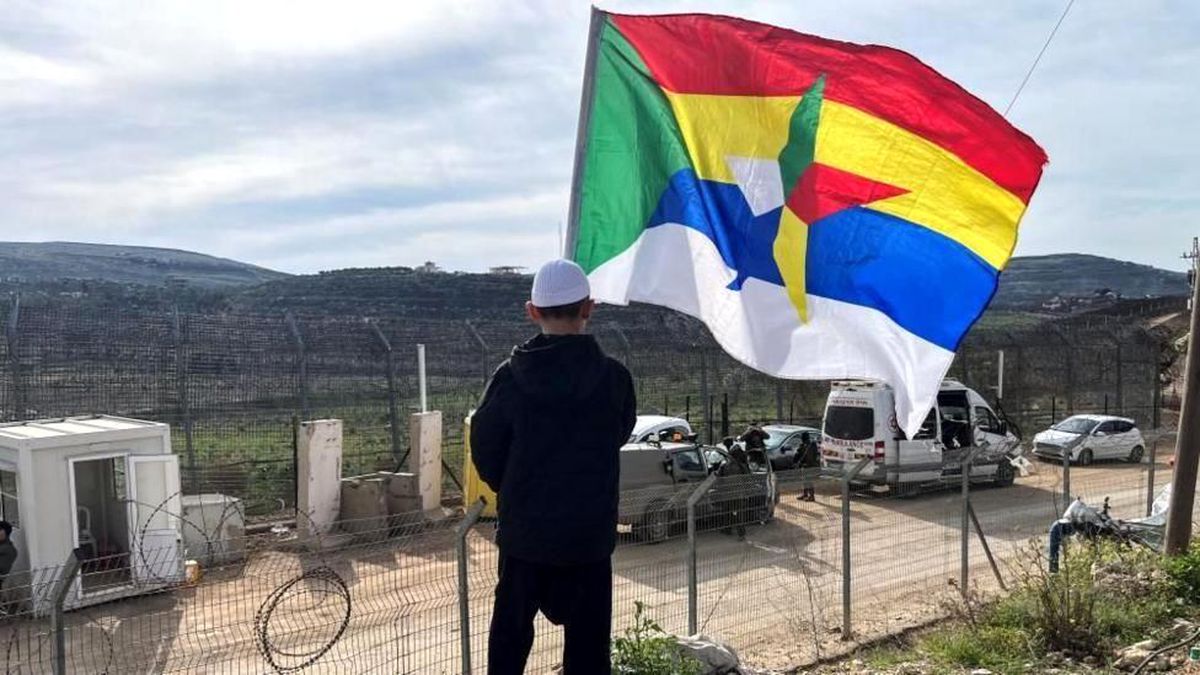 Dürziler ile çatışmaların ardından İsrail Suriye'ye saldırdı